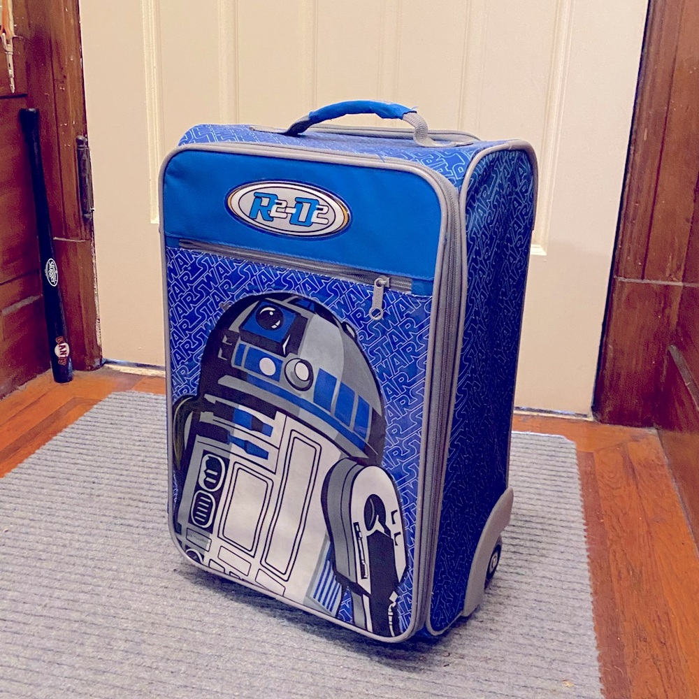R2-D-2 suitcase